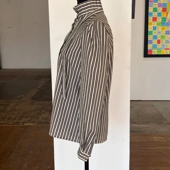 Vintage cottage style striped black and white top - Picture 3 of 9